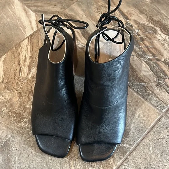 Leather booties - Picture 8 of 9